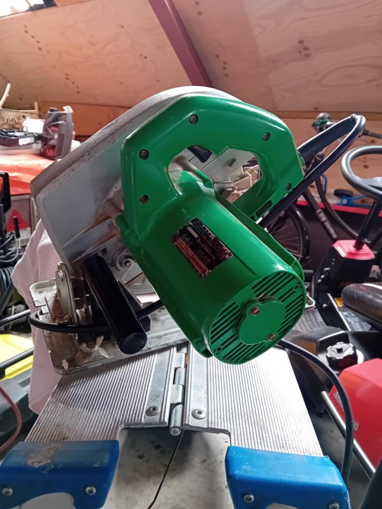 Hitachi Hand cirkelzaag, Ophalen, Gebruikt, Cirkelzaag, 30 tot 70 mm