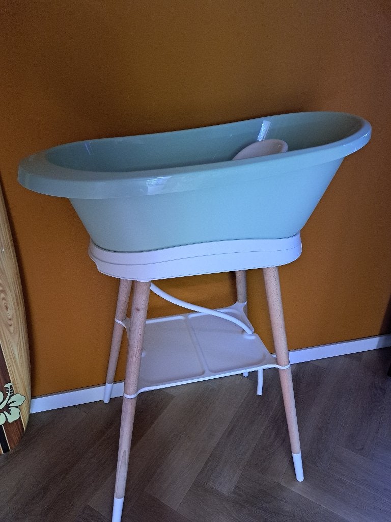 Zeer net babybadje, Ophalen, Zo goed als nieuw, Badje, Bébé-jou