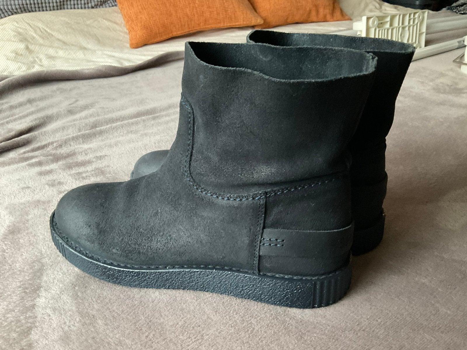 Mooie Shabbies suede boots laarzen maat 40, Kleding | Dames, Zwart, Lage of Enkellaarzen, Ophalen of Verzenden, Zo goed als nieuw