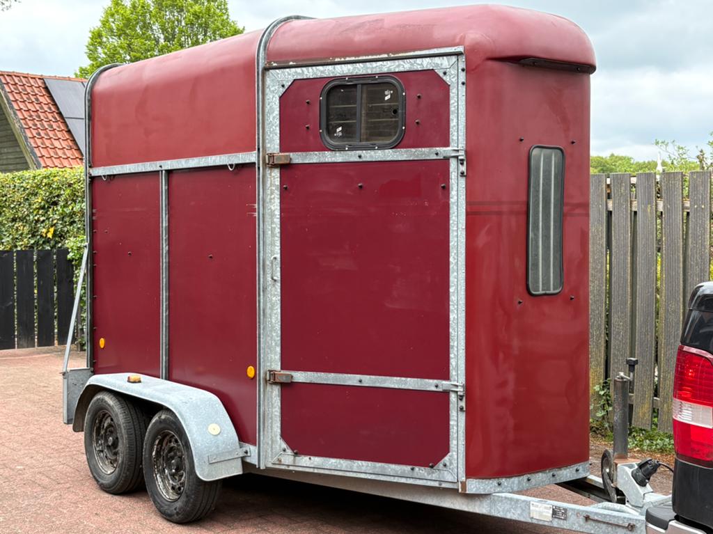 Nette Fautras 2 paards paardentrailer, Dieren en Toebehoren, Paarden en Pony's | Trailers en Aanhangwagens, Ophalen of Verzenden