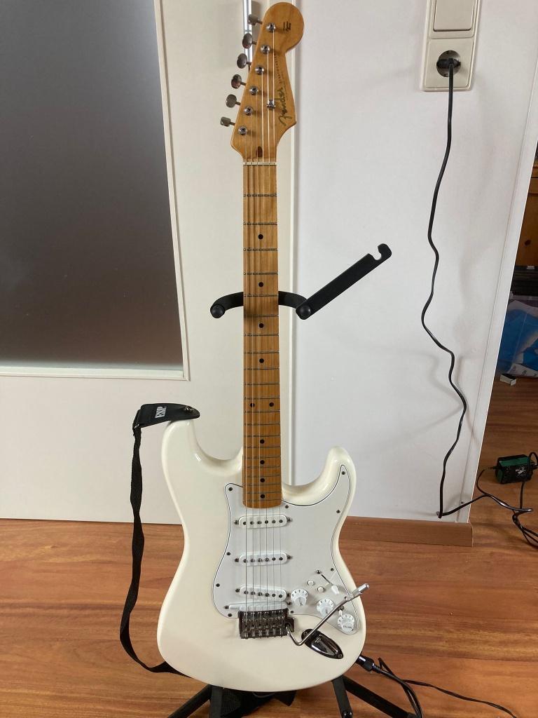 Fender Classic '50s Stratocaster + Roland GR20, Ophalen, Zo goed als nieuw, Solid body, Fender