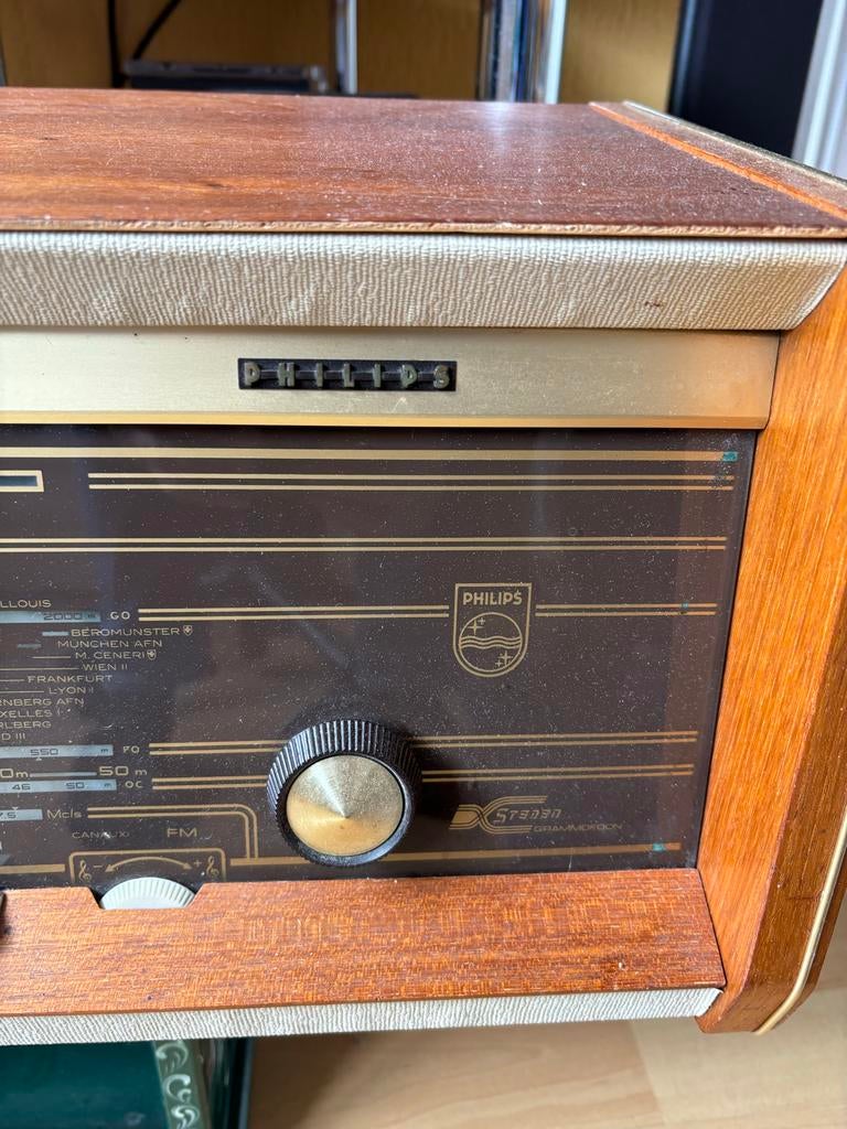 Oude Philips radio, Audio, Tv en Foto, Radio's, Ophalen of Verzenden, Gebruikt, Radio