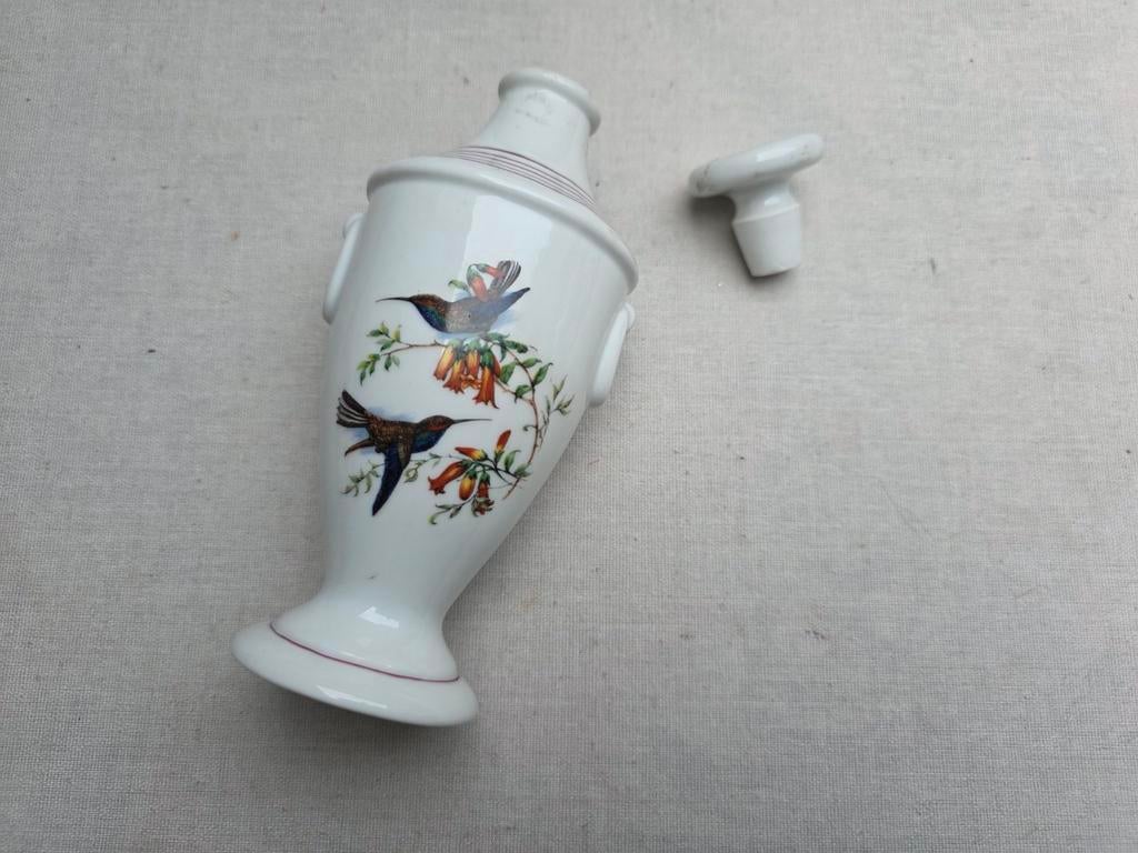 Frans porselein karafje met stop colibri vogeltjes, Ophalen of Verzenden