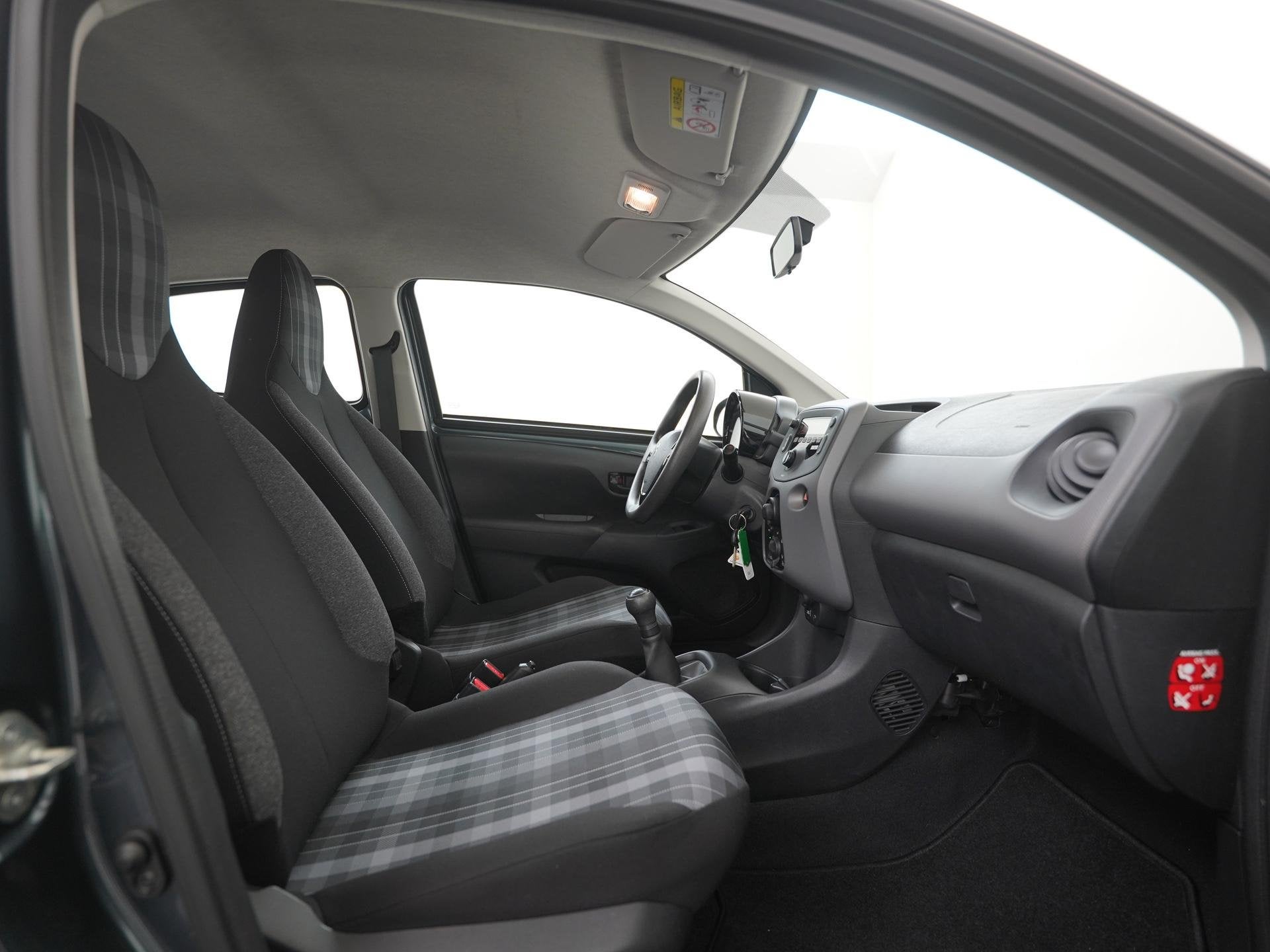 Peugeot 108 1.0 e-VTi Active | All-in 256,- Private Lease |, Stof, Gebruikt, Euro 6, 4 stoelen