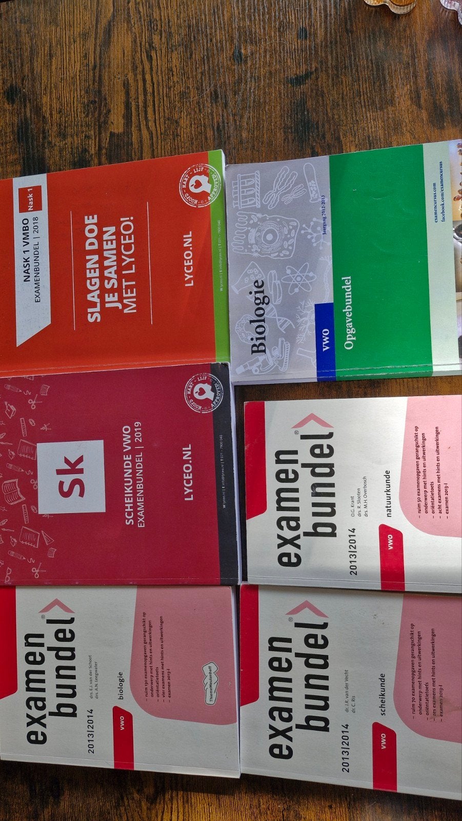 Examenbundels VWO en VMBO, Boeken, Ophalen, Zo goed als nieuw, VWO