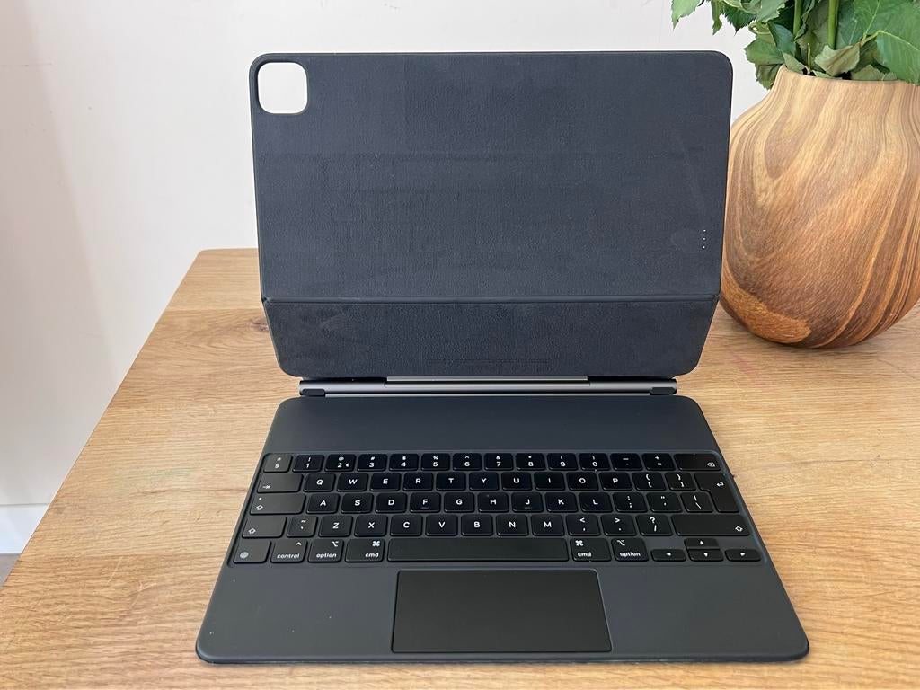 Apple Magic Keyboard iPad Pro 12,9 inch, Ophalen, Gebruikt, 13 inch of meer, Bescherming voor- en achterkant