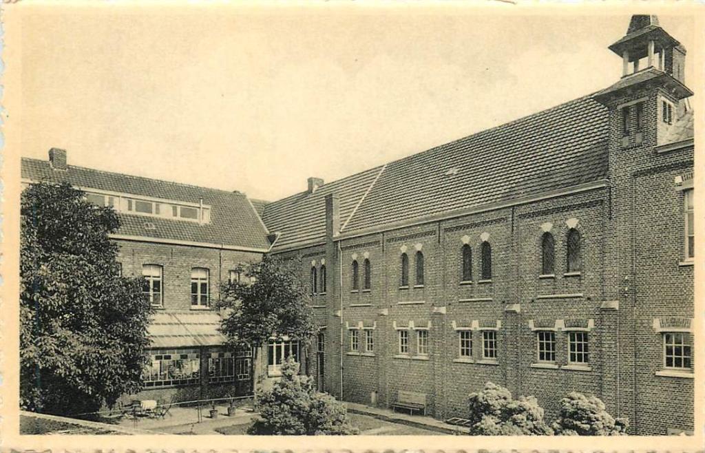 381-390-007 Ravels Openluchtschool voor zwakke meisjes, Verzenden, Voor 1920, Overig Europa