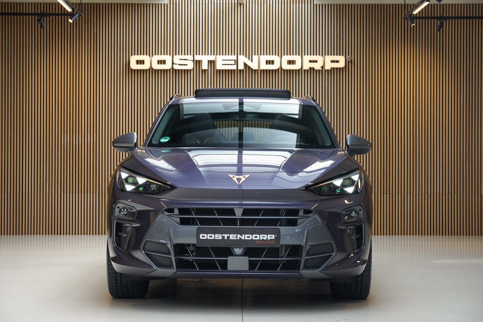 CUPRA Terramar 1.5TSI/272PK e-Hybrid VZ |2025|Panoramadak|Le, Auto's, Dealer onderhouden, 4 cilinders, 2000 kg, Leder