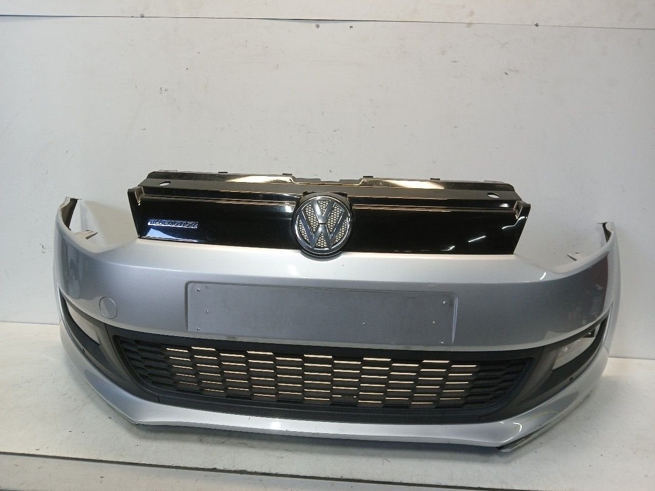 Bumper voor Volkswagen Polo, Onderdelen@venauto.nl, Van der Ven Autorecycling B.V., Gebruikt, Ettenseweg 76, 4706 PB Roosendaal, The Netherlands