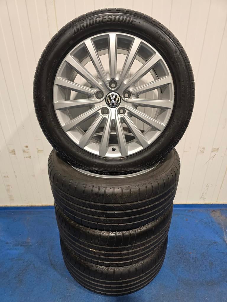 🌞Originele VW Canberra velgen 18 inch Bridgestone T5 T6, Auto-onderdelen, Banden en Velgen, 18 inch, Gebruikt, 255 mm, Banden en Velgen