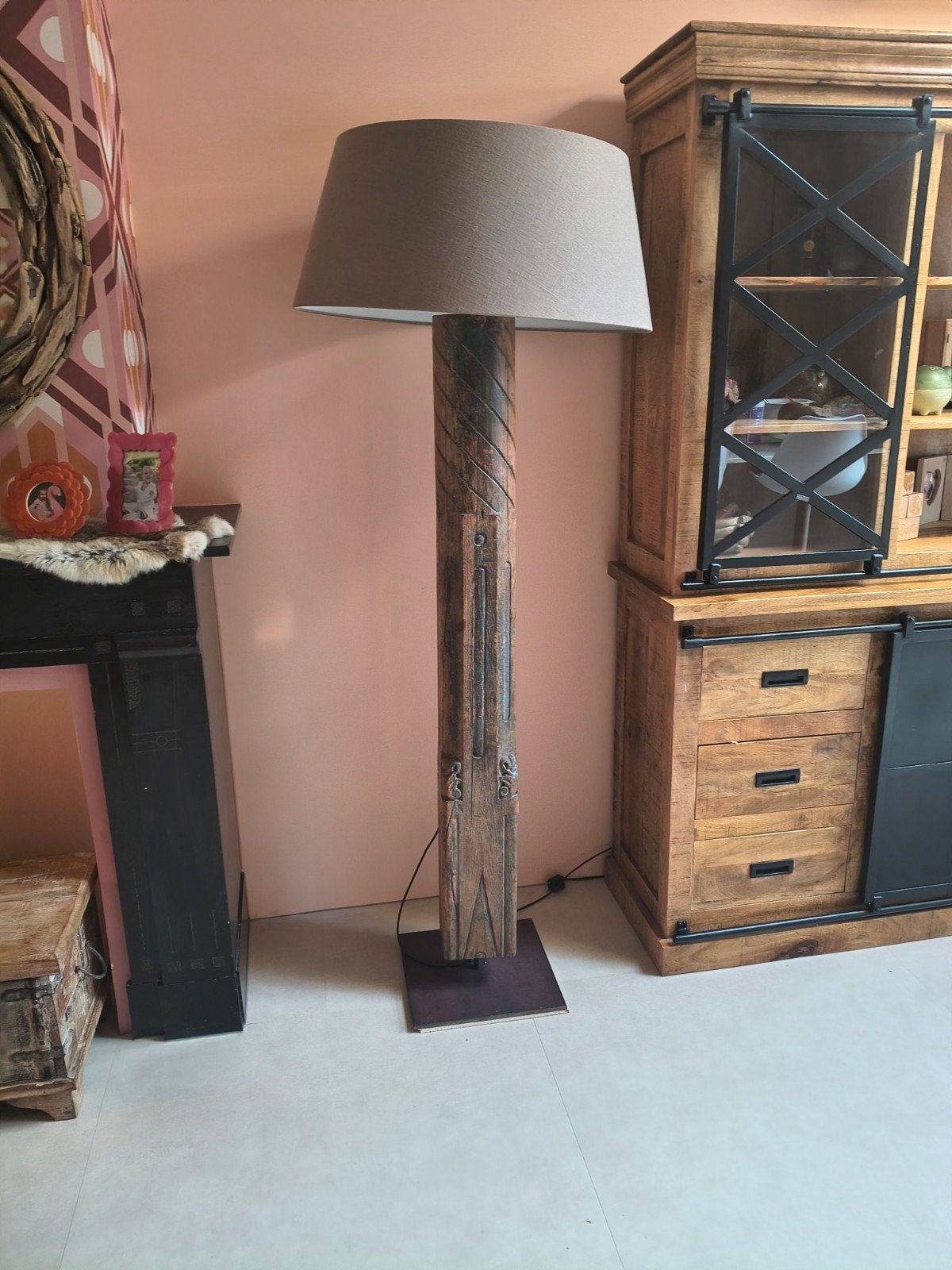 Unieke houten vloerlamp met stoffen kap, Ophalen, 150 tot 200 cm