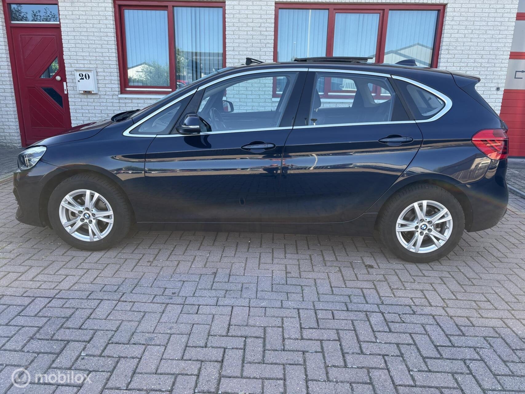 BMW 2-serie Active Tourer 218i High Executive Edition, 136 pk, Gebruikt, Zwart, Blauw