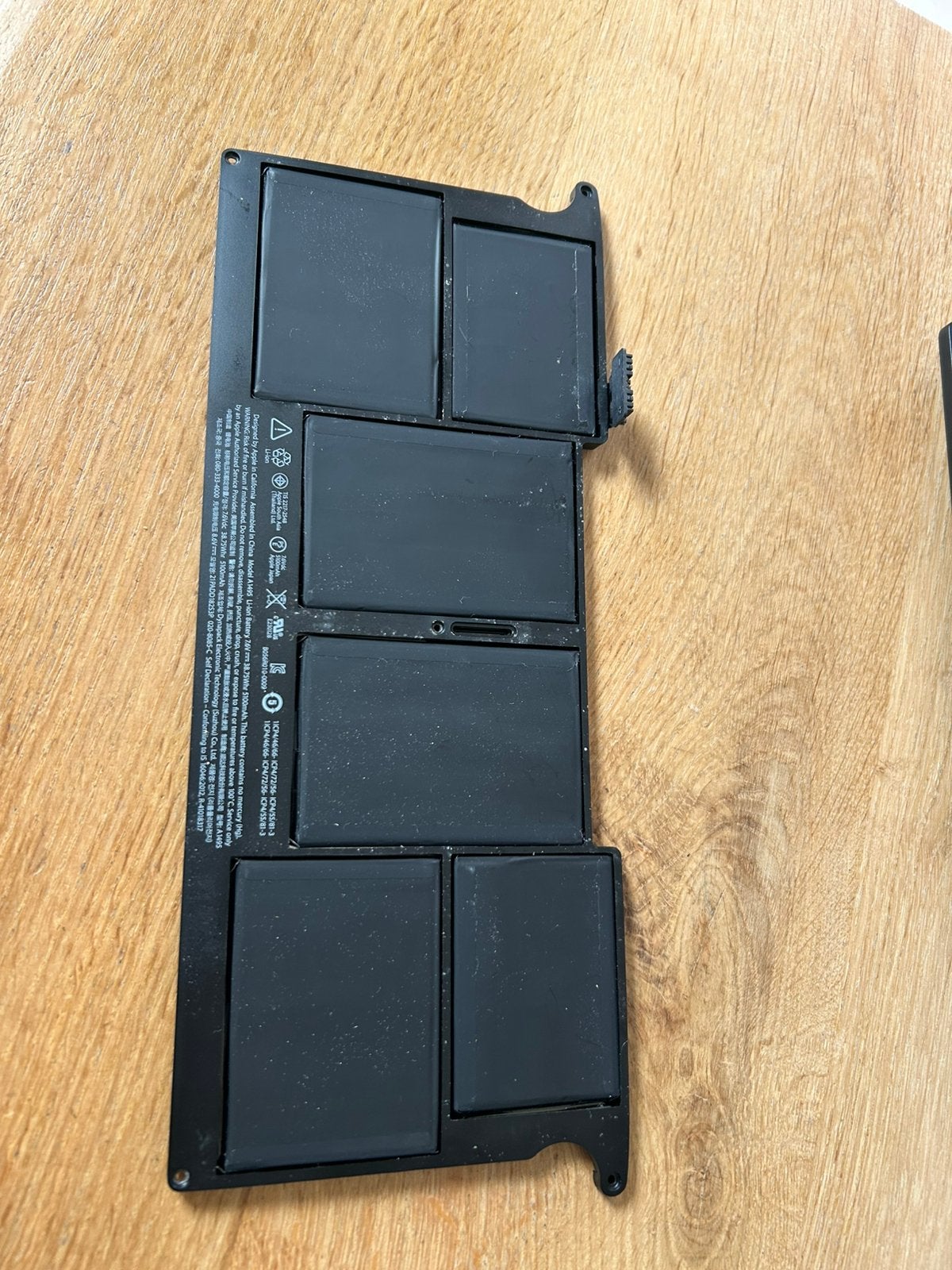 Accu Apple Macbook Air 11 inch A1465, Ophalen of Verzenden, Gebruikt