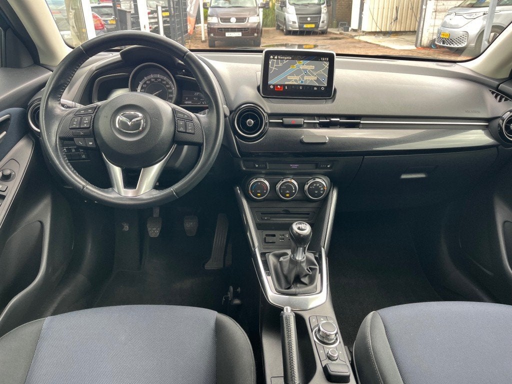 Mazda 2 1.5 GT-M Line Clima Cruise CarPlay Navi, Voorwielaandrijving, Gebruikt, 4 cilinders, Blauw