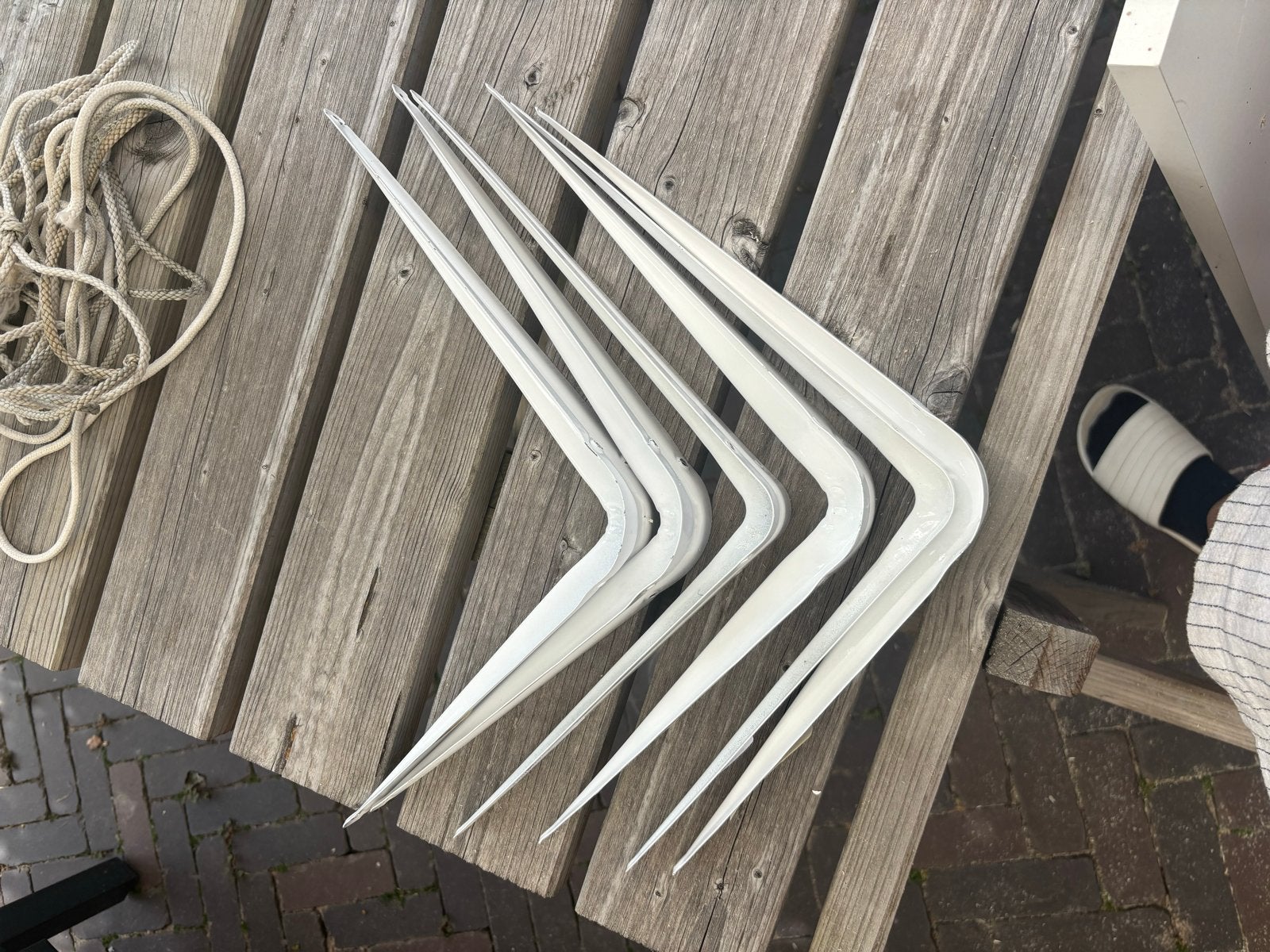 9 Witte plankdragers en 3 planken voor wandmontage, Ophalen, Zo goed als nieuw, 250 mm of meer, Overige typen