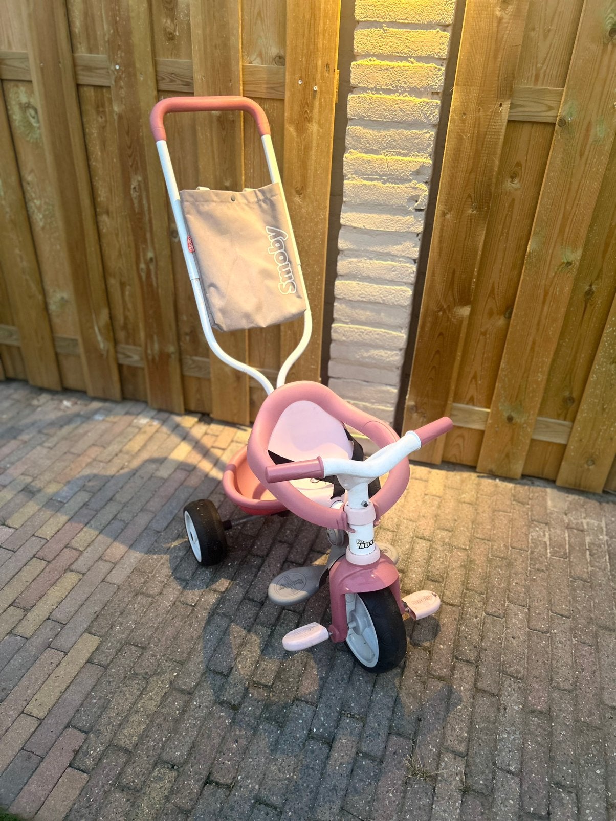 Smoby driewieler fietsje met duwstang roze, Ophalen, Zo goed als nieuw
