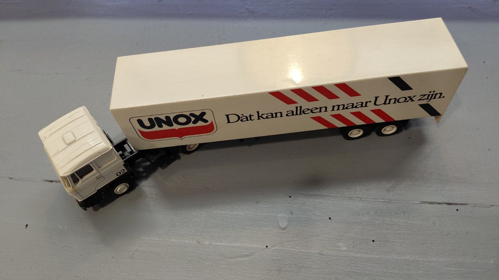 Vintage DAF met oplegger - Unox reclame, Vintage, Gebruikt, Ophalen of Verzenden, Metaal