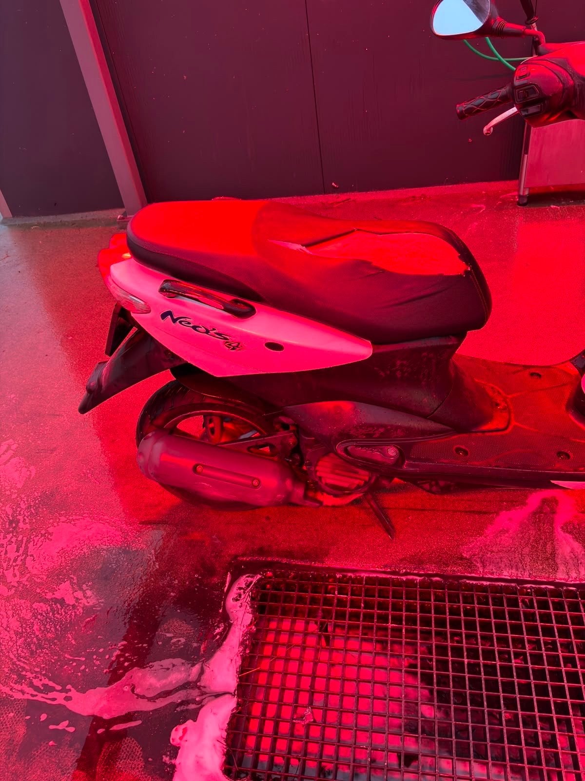 Yamaha neos 4t scooter 50cc, Ophalen, Maximaal 45 km/u, Zo goed als nieuw, Benzine
