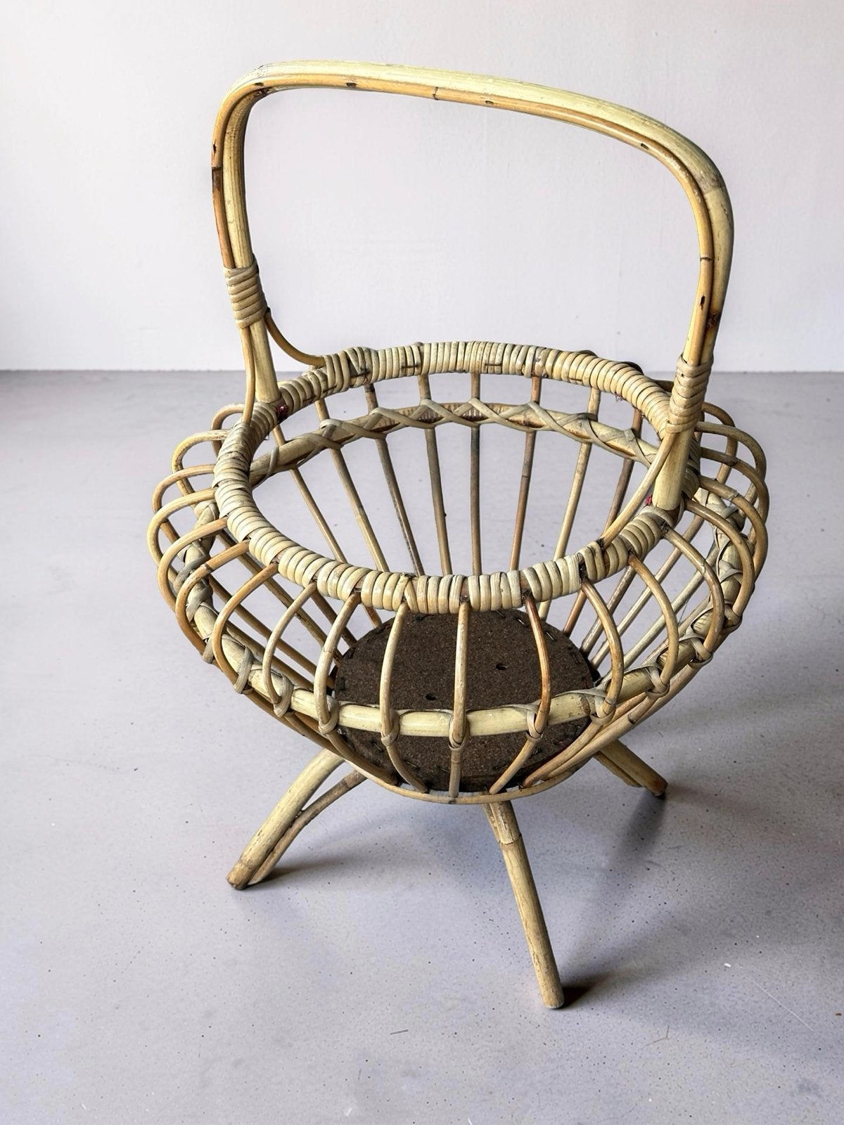 Vintage Rotan Plantenstandaard Jaren '60 mand riet decoratie, Ophalen of Verzenden