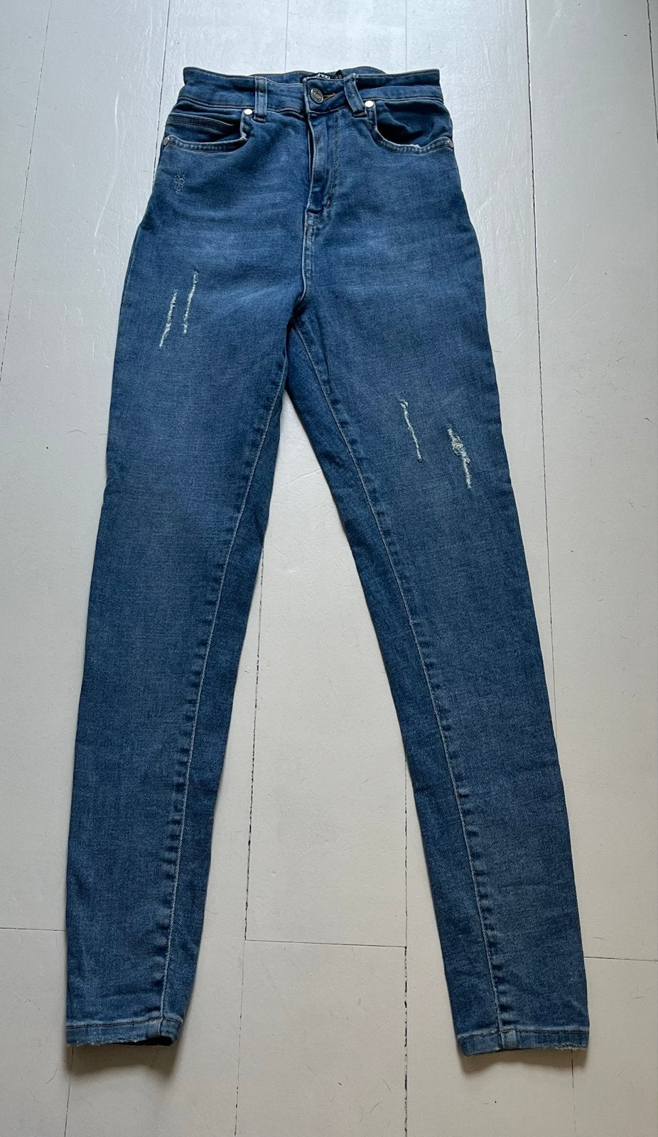 Boohoo skinny jeans - Maat 34 - Blauw, Ophalen of Verzenden, Zo goed als nieuw, Blauw, W27 (confectie 34) of kleiner