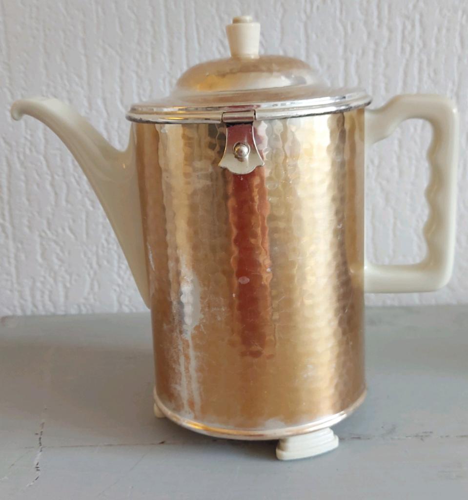 OUDE KOFFIEPOT MET WARMHOUD MANTEL.3 POOTJES,BAVARIA, Ophalen of Verzenden