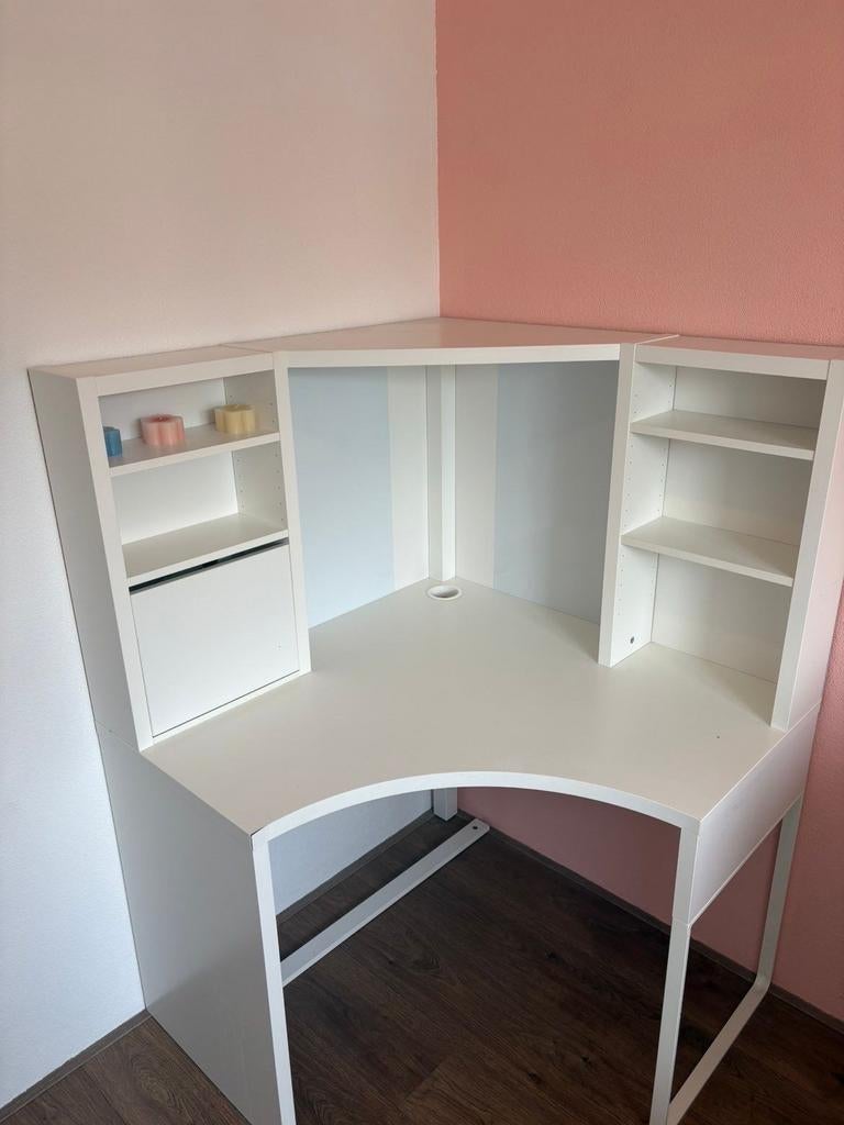 Micke hoekbureau Ikea, Huis en Inrichting, Bureaus, Ophalen, Met lades, Gebruikt, Spaanplaat of MDF
