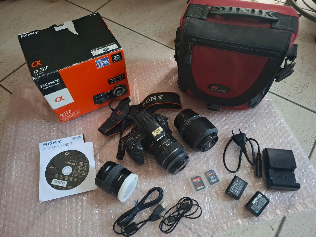 Sony Alpha SLT-A37 - zeer uitgebreide set, Audio, Tv en Foto, Fotocamera's Digitaal, Ophalen, Gebruikt, Spiegelreflex, Sony