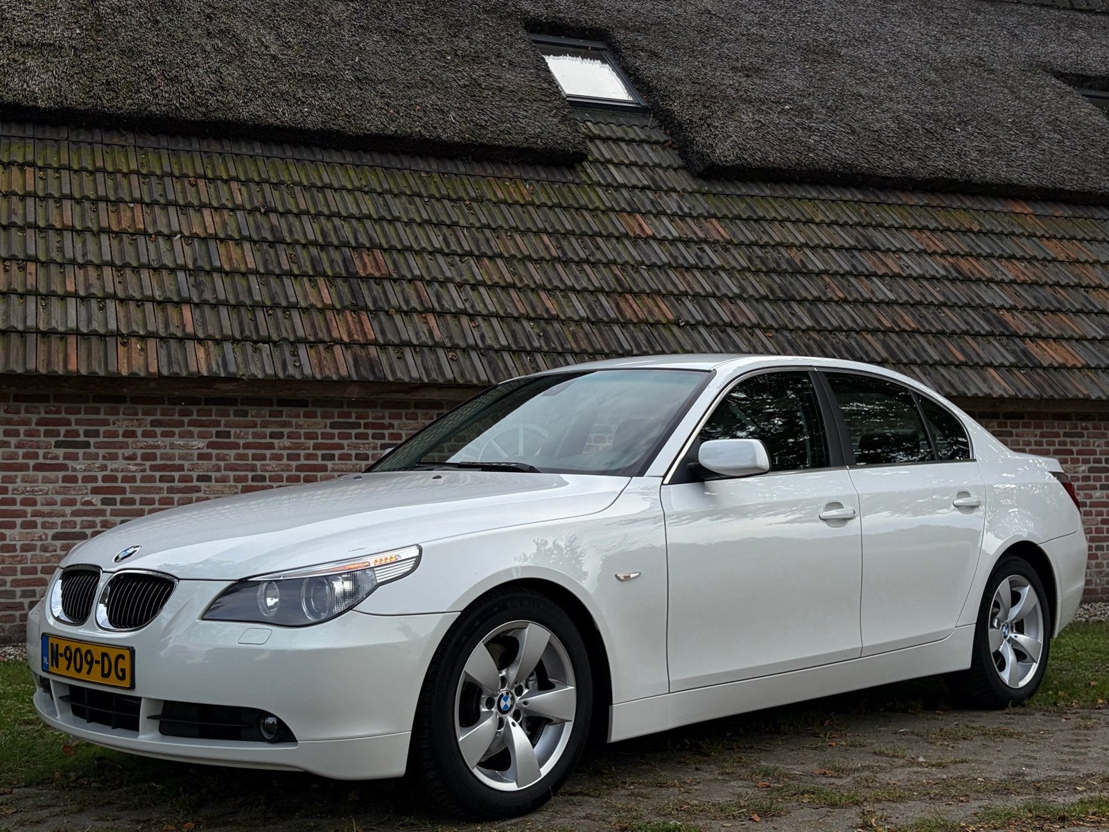 BMW 525I E60 youngtimer, Auto's, 2496 cc, Wit, Sedan, Geïmporteerd