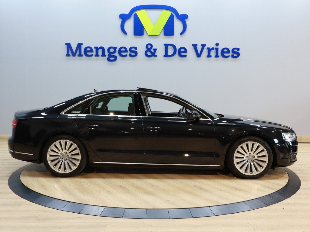 Audi A8 4.0 TFSI quattro Pro Line+ Soft Close | Lucht Vering, Auto's, Audi, Automaat, 12 maanden, Gebruikt, Vierwielaandrijving