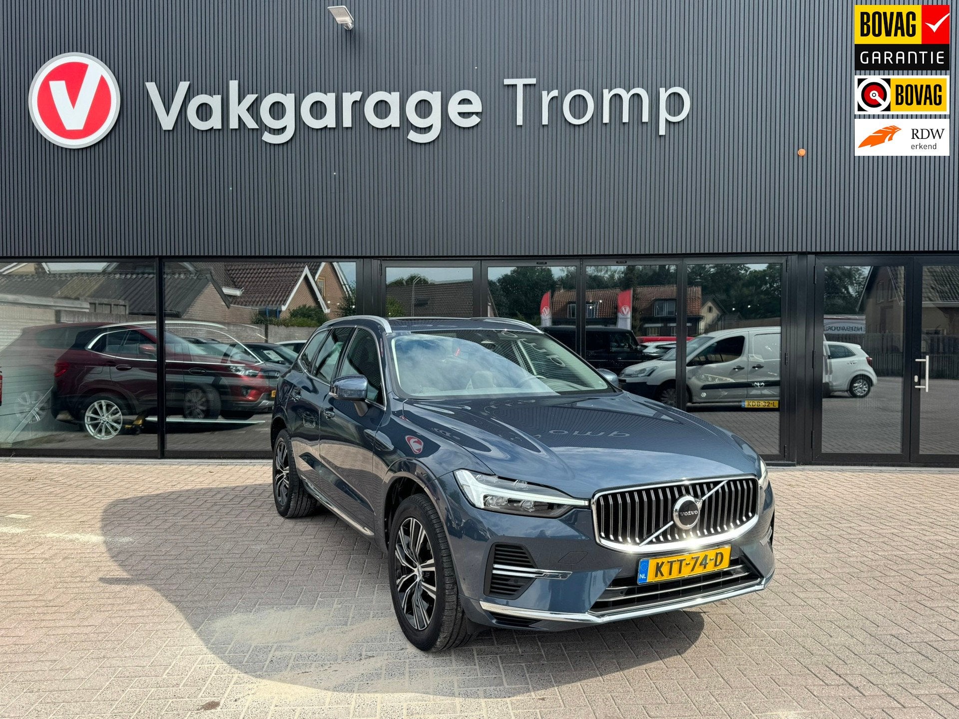 Volvo XC60 2.0 T6 Plug-in pano|google| stoel en stuurwervarm, Auto's, Automaat, Stof, Gebruikt, Blauw