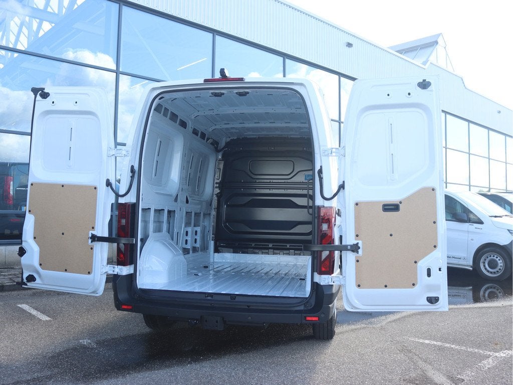 Nissan Interstar-e L2H2 Limited 87 kWh | 408km WLTP/CLIMA/CA, Stof, Gebruikt, Zwart, 143 pk