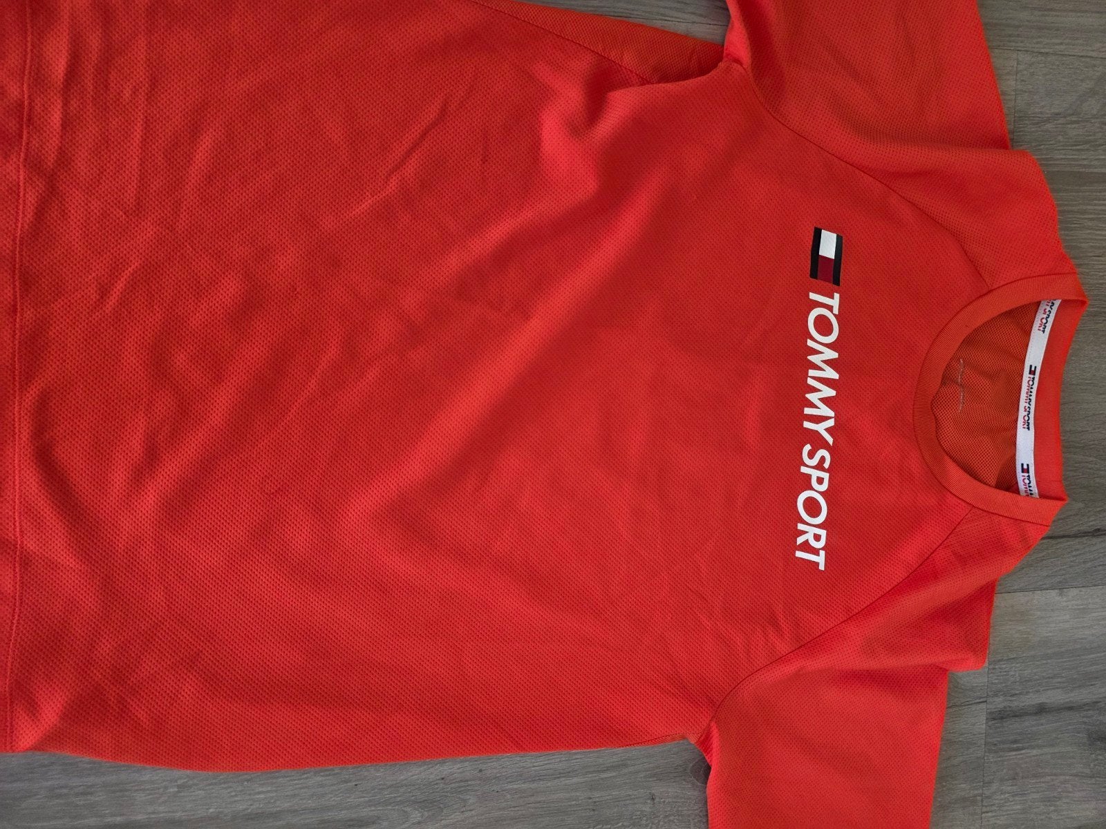 Tommy Sport T-shirt - Oranje - Maat M, Maat 48/50 (M), Oranje, Ophalen of Verzenden, Zo goed als nieuw