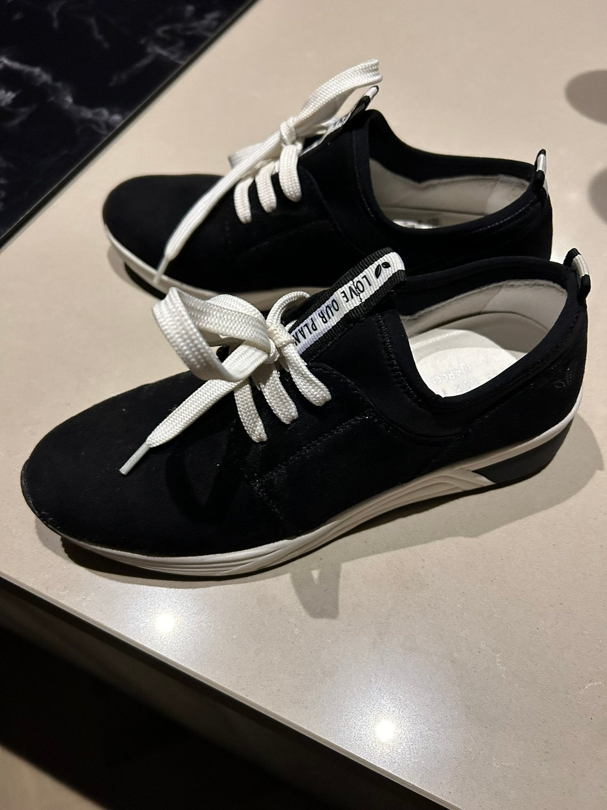 Marco Tozzi sneakers maat 37, Ophalen of Verzenden, Zo goed als nieuw, Zwart, Sneakers of Gympen