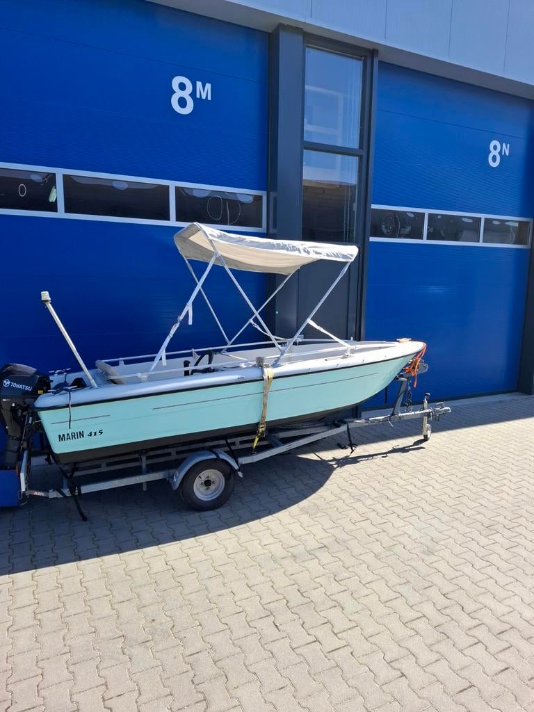 Zeer  mooi  tour bootje  met  motor 6pk en trailer, Gebruikt, Ophalen of Verzenden, Minder dan 70 pk, 3 tot 6 meter