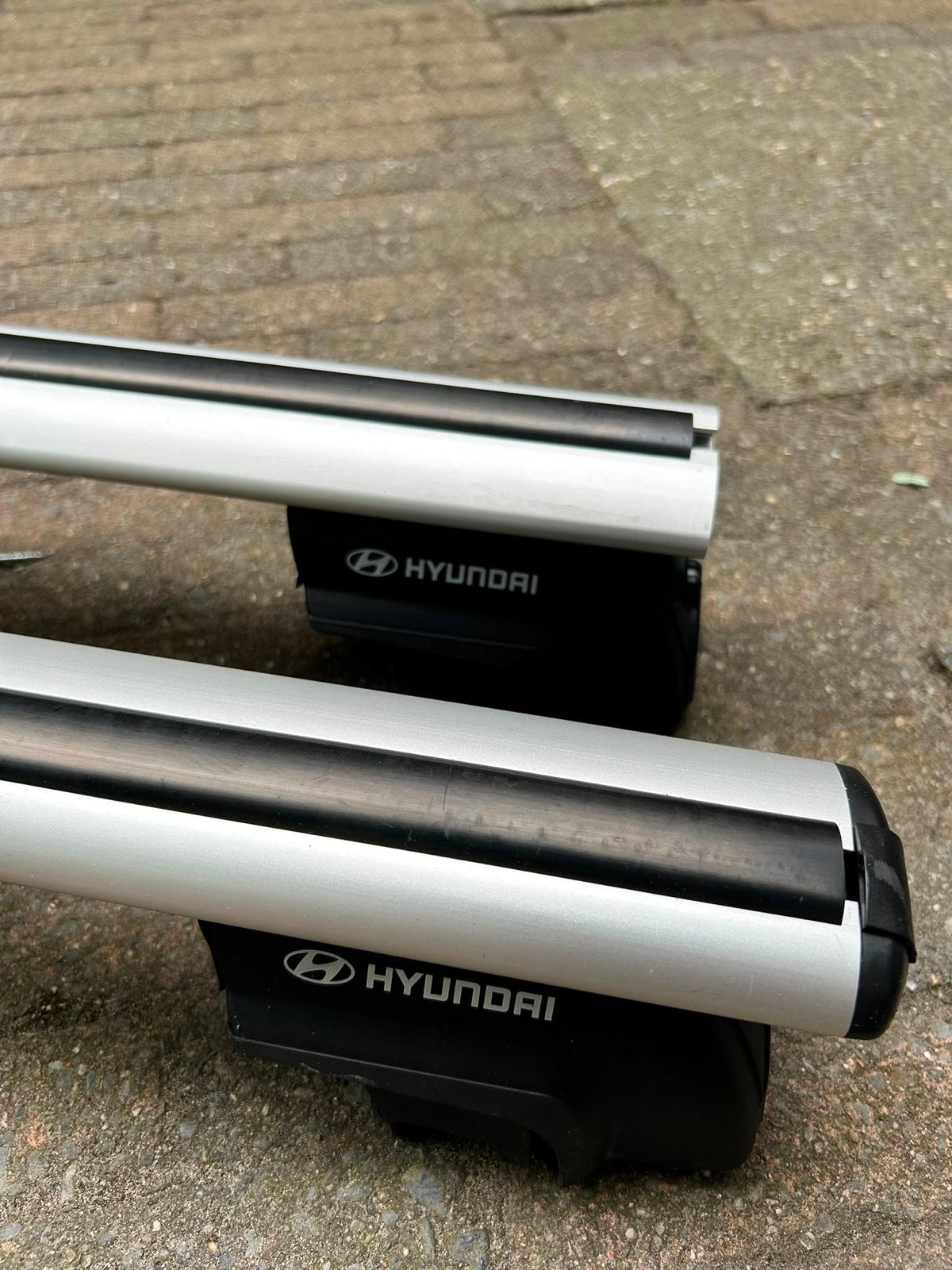 Hyundai dakdragers, Ophalen, Gebruikt