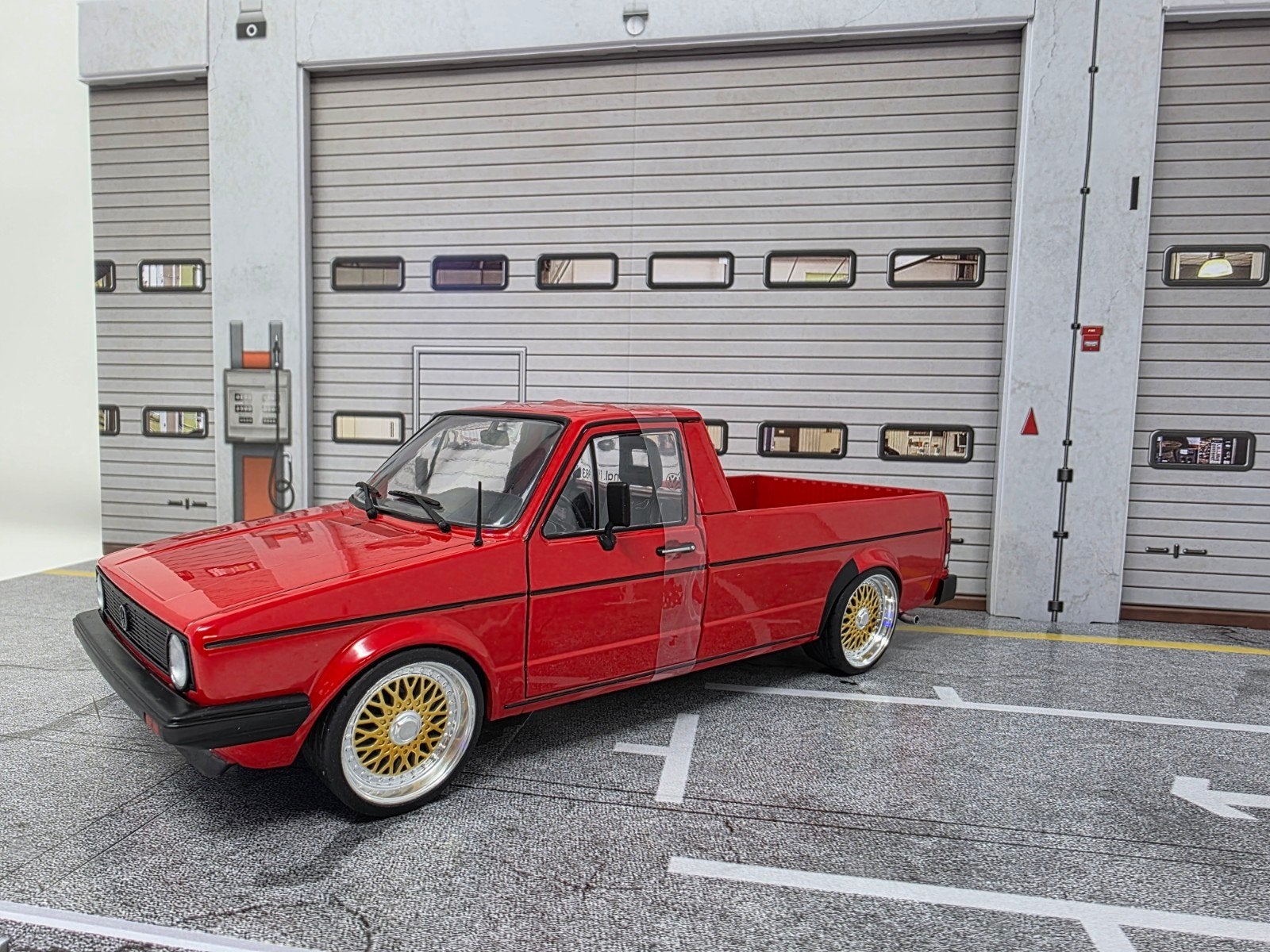 Vw Caddy MK1 1:18 in OVP verlaagd op BBS velgen, Ophalen of Verzenden, Zo goed als nieuw, Solido