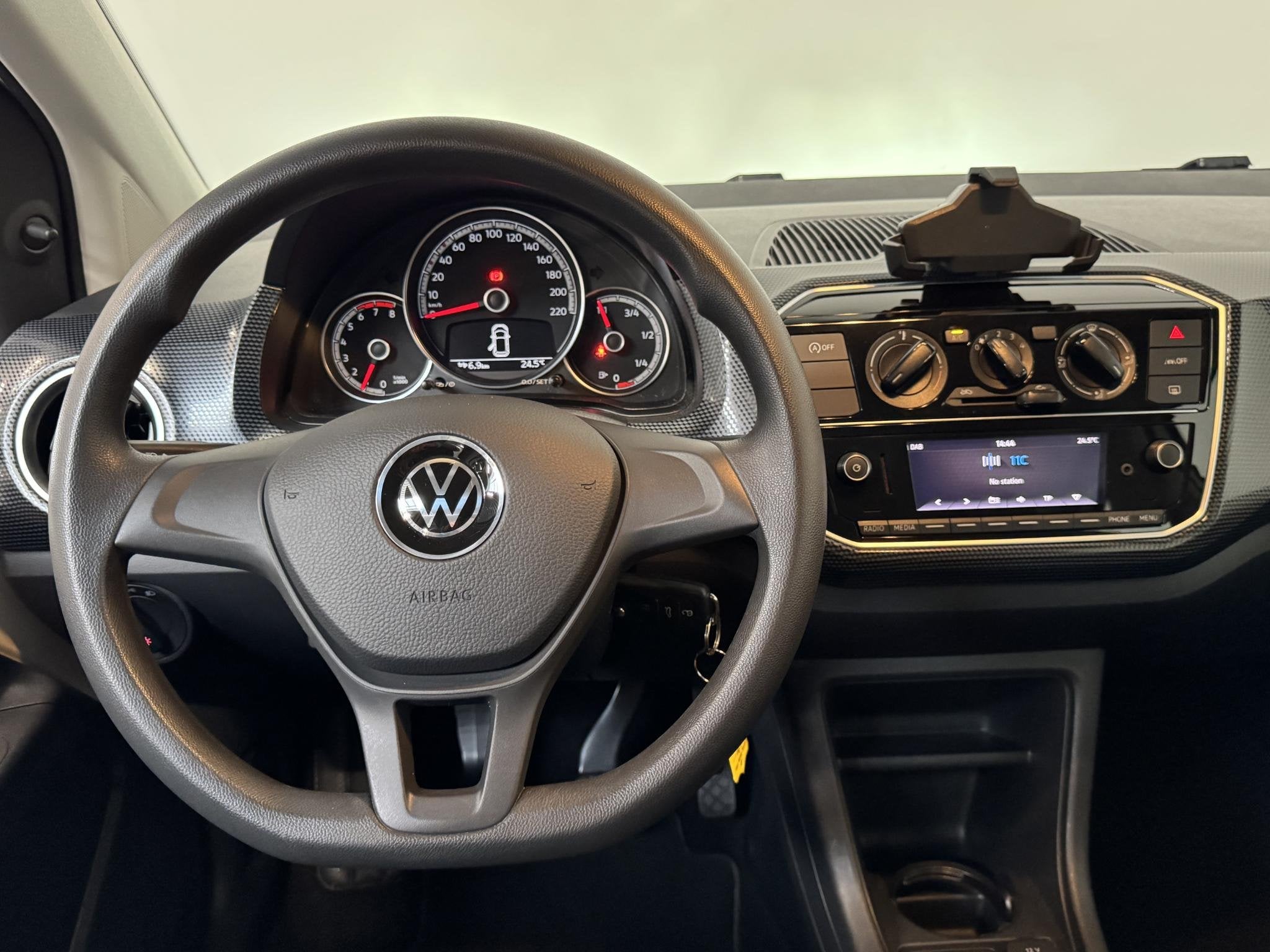 Volkswagen Up! 1.0 Airco Bluetoooth Led Dab Centrale Vergren, Stof, Gebruikt, 4 stoelen, Origineel Nederlands