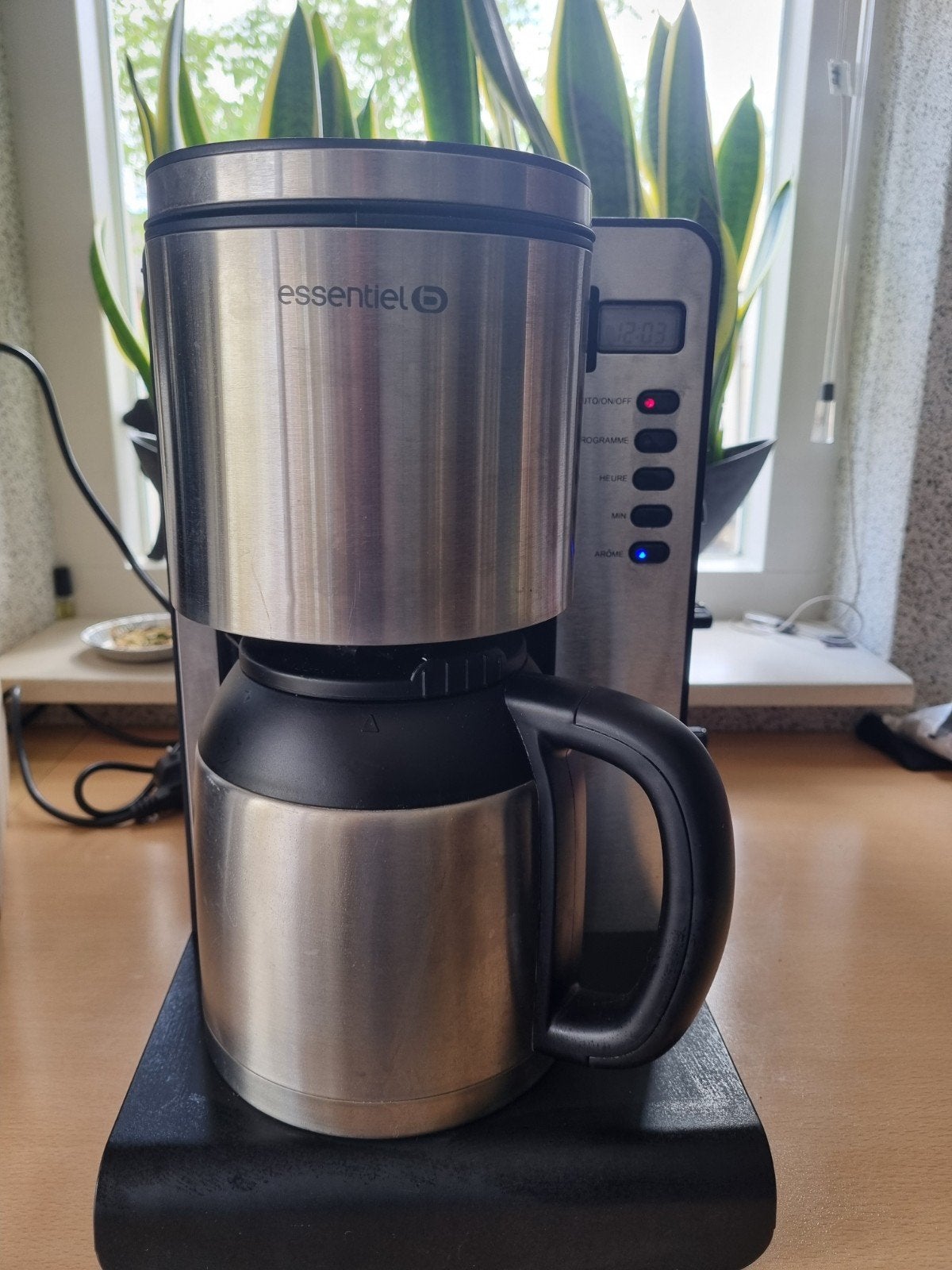 Essentiel B koffiezetapparaat., Ophalen, Afneembaar waterreservoir, Gebruikt, Koffiemachine