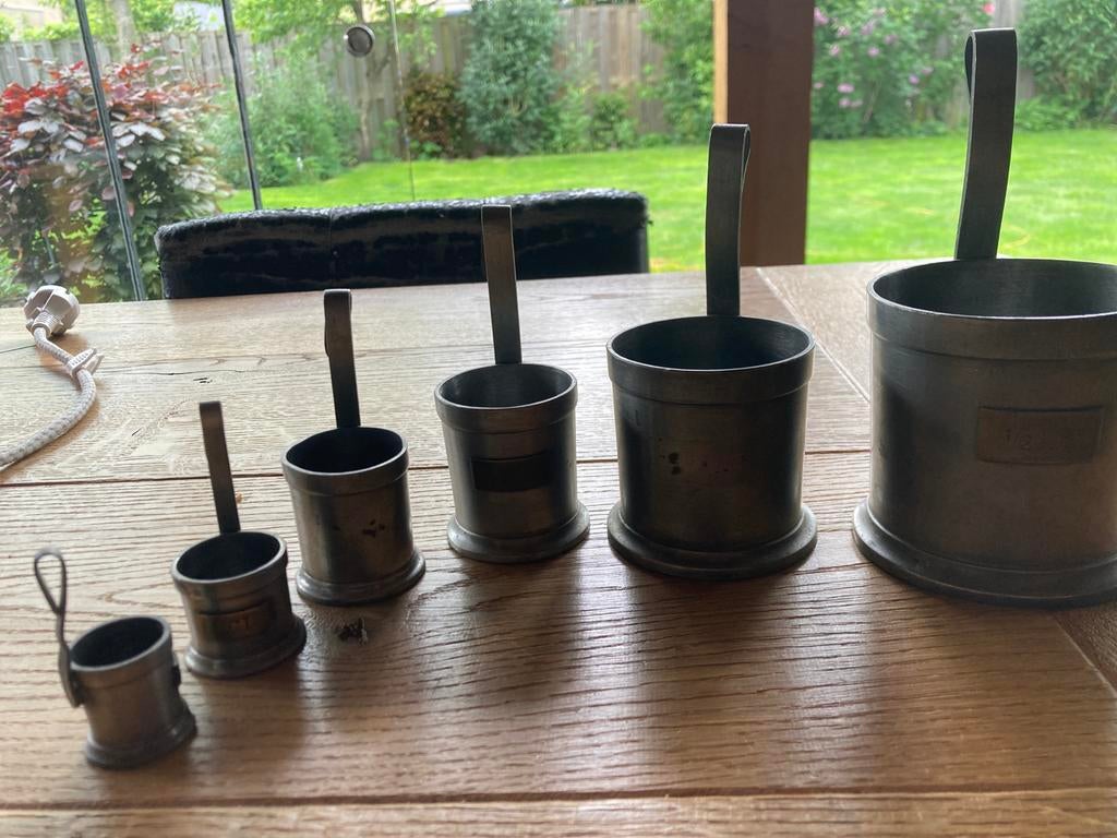 Antieke tinnen maatbekers set - 5 stuks, Ophalen of Verzenden