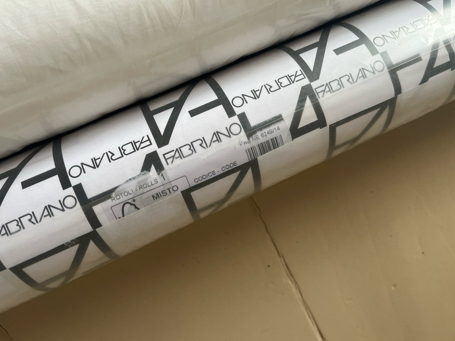 Fabriano tekenpapier, rol 150 cm breed, meters lang, Ophalen, Gebruikt