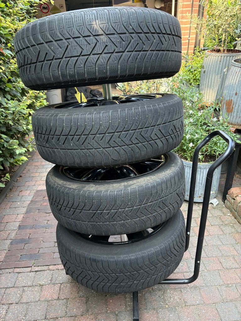 4 velgen met winterbanden Mini Clubman, Ophalen, 16 inch, Banden en Velgen, Winterbanden