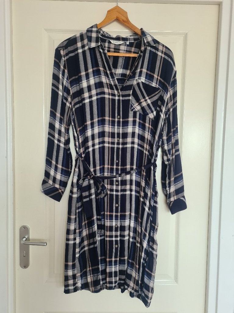 Een nieuwe overhemd jurk met zakken en ceintuur, Kleding | Dames, Jurken, Maat 38/40 (M), Nieuw, Onder de knie, Tom Tailor