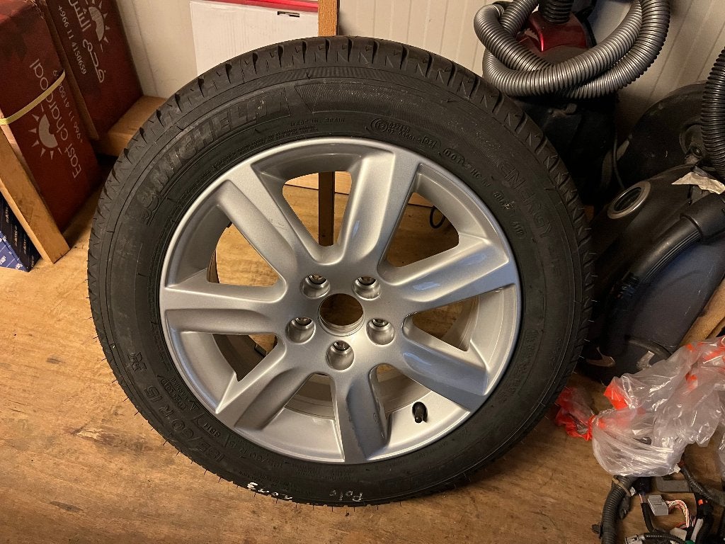 Michelin band met velg - 185/60 R15 (2013), Ophalen of Verzenden, Zo goed als nieuw