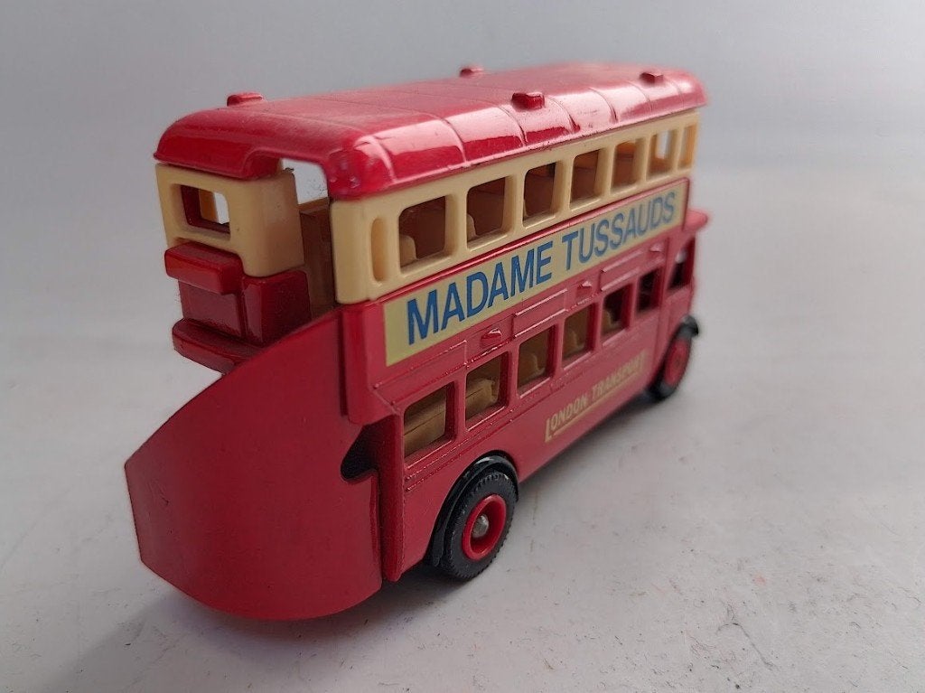 Dubbeldekker Madame Tussauds Amsterdam, Lledo ca 1:60, Ophalen of Verzenden, Auto
