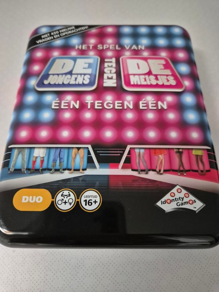 Het spel van De Jongens tegen De Meisjes, Hobby en Vrije tijd, Gezelschapsspellen | Bordspellen, Ophalen of Verzenden