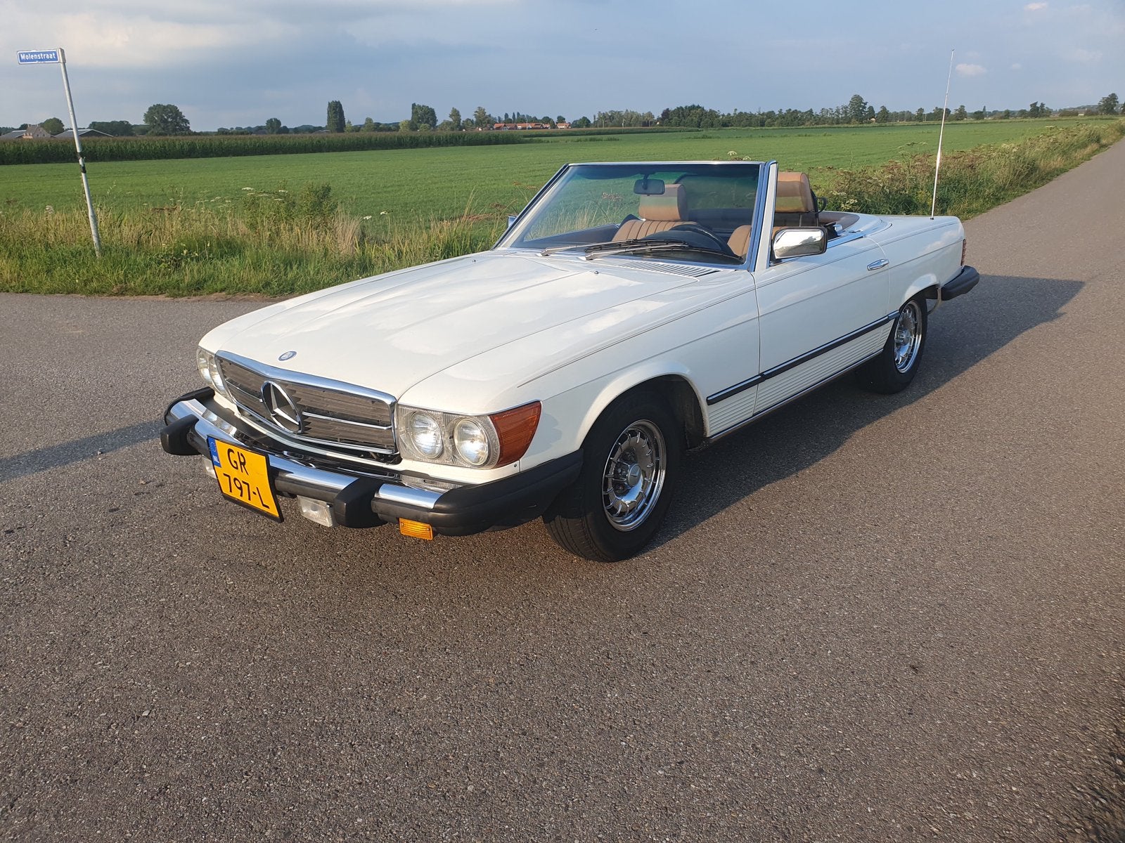Mercedes-Benz 380 SL uit 1984, kleur wit, Auto's, Automaat, Achterwielaandrijving, Beige, Cabriolet
