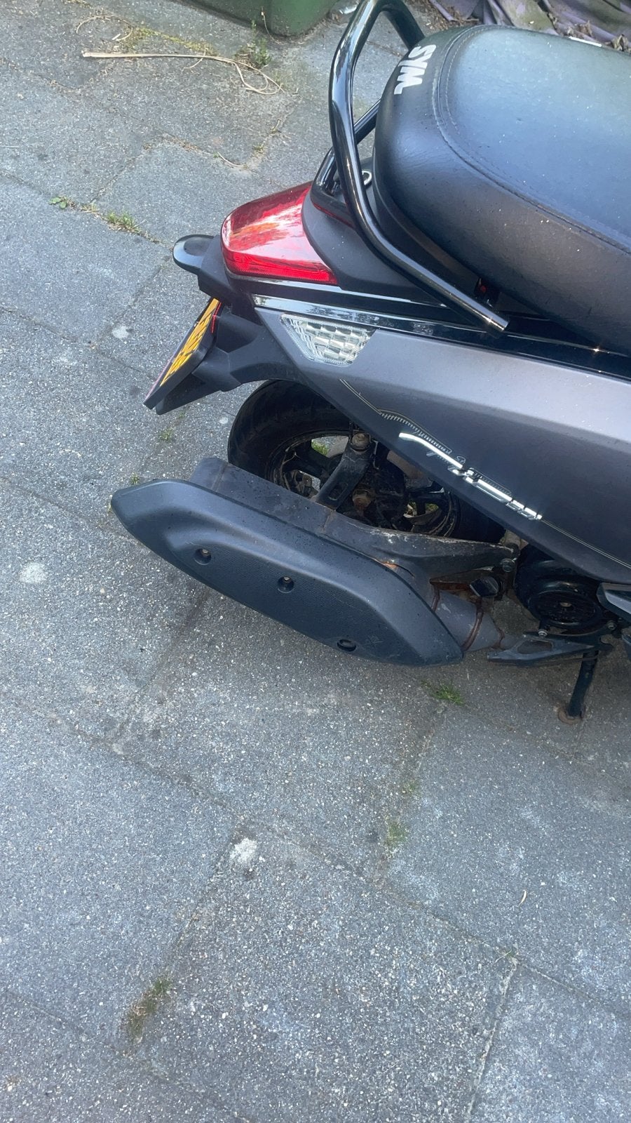 Sym scooter met lichte kras schade, Fietsen en Brommers, Ophalen of Verzenden, Gebruikt, SYM