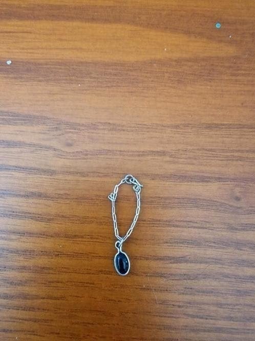 Miniatuur zilveren ketting met onyx steentje, Ophalen of Verzenden, Gebruikt