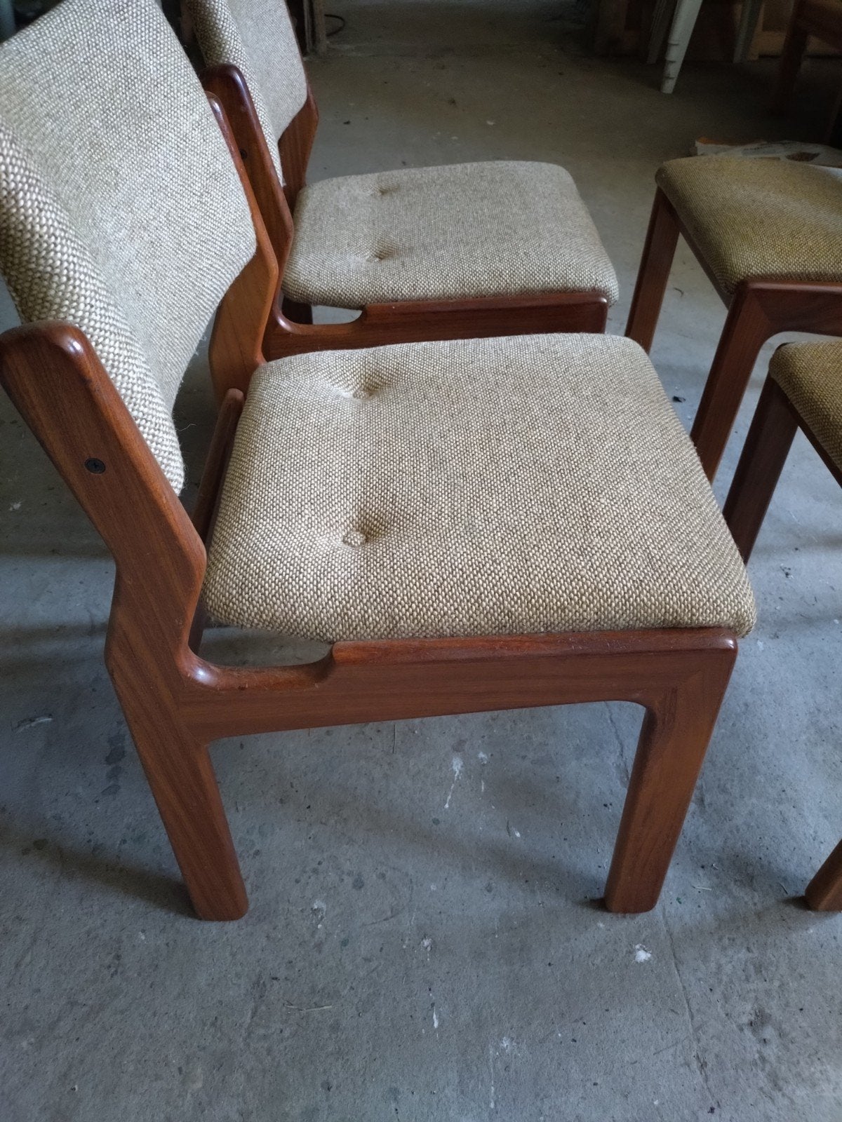 Vintage jaren '60 eettafel met 4 stoelen, Ophalen