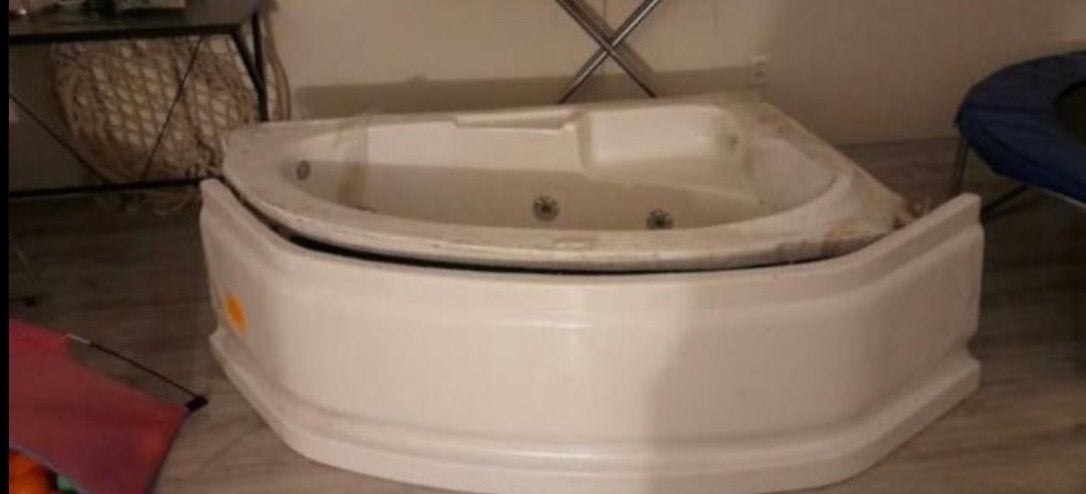 Hoekbad met bubbels - Wit, Ophalen, Gebruikt, Bad